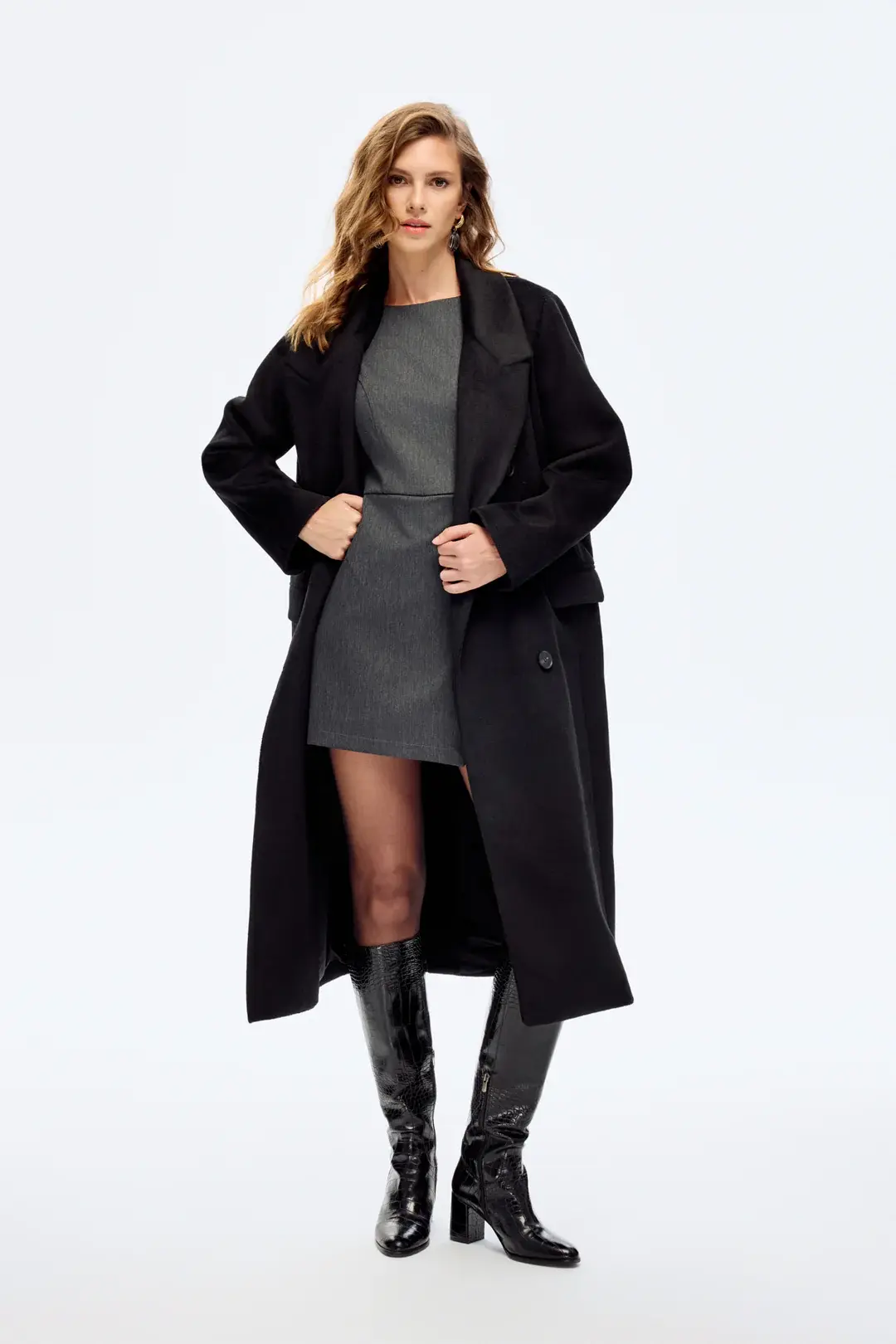 QUZU Vatkalı Yırtmaçlı Uzun Kaşe Kaban Siyah