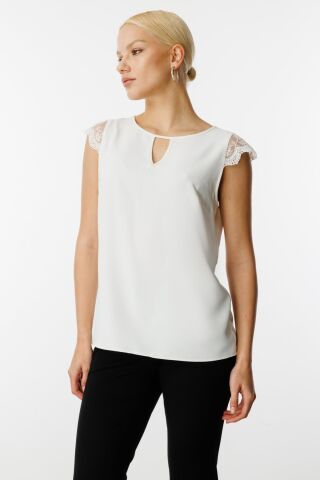 Ekol Dantel Detaylı Kolsuz Bluz
