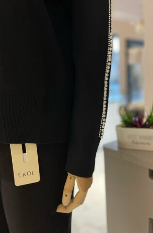 İnci İşlemeli Uzun Kollu Kazak