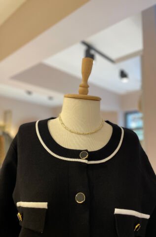 Bisiklet Yaka Düğme Detaylı Hırka Siyah