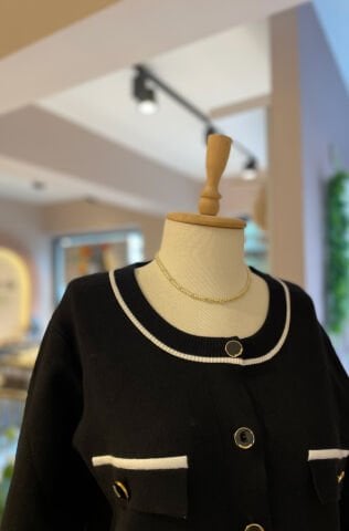 Bisiklet Yaka Düğme Detaylı Hırka Siyah