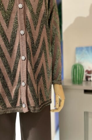 Desenli Düğme Detaylı Hırka