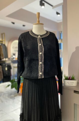 Peluş Düğme Detaylı Hırka