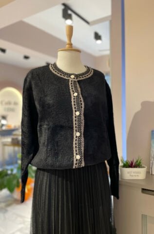 Peluş Düğme Detaylı Hırka