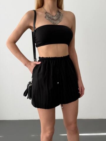 Quzu İnce Tünel Detaylı Şort Siyah