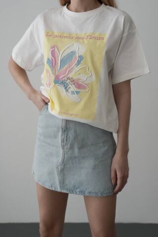 Quzu Taş Aksesuarlı Nakışlı Tişört Sarı