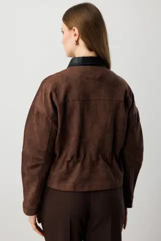 On Cepleri Taş Detaylı Süet Mont Kahve