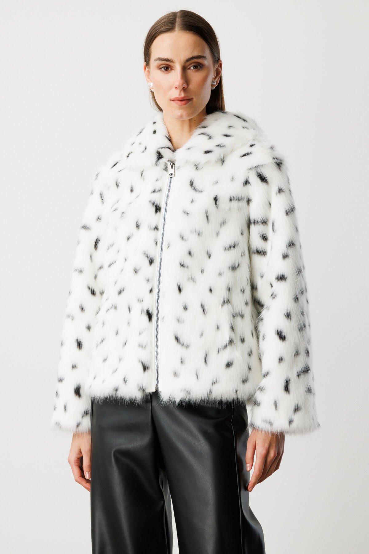 Ekol Benekli Kapüşonlu Kürk Ekru