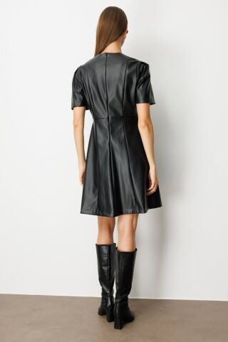 Ekol Kısa Kollu Deri Elbise Siyah