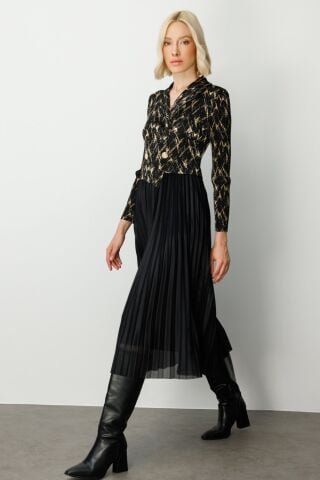 Ekol Eteği Piliseli Düğme Detaylı Elbise Siyah