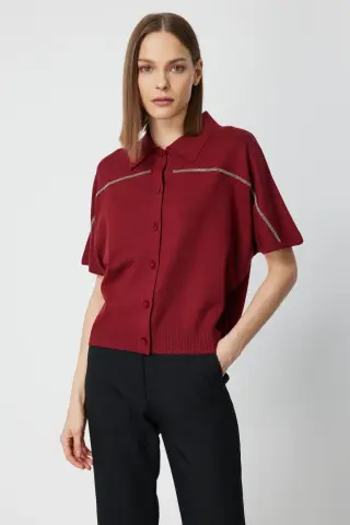 On Zincir İşlemeli Düğmeli Triko Kazak