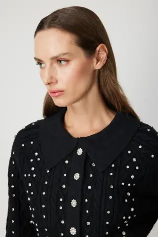 On Taşlı Crop Hırka Siyah