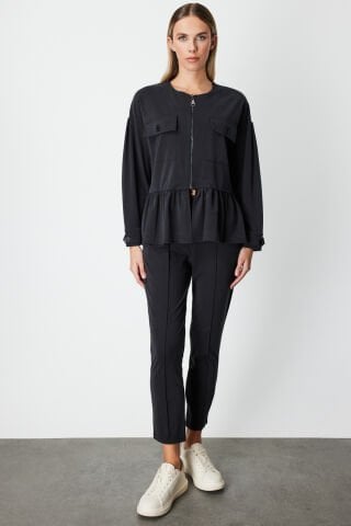 On Fermuar Detay Ceket