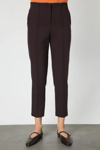 On Çimalı Dar Paça Pantolon