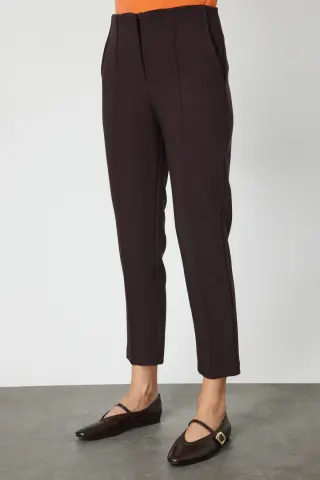 On Çimalı Dar Paça Pantolon