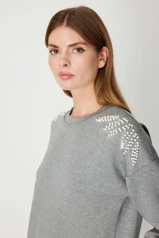 On Omuzları İncili Sweat