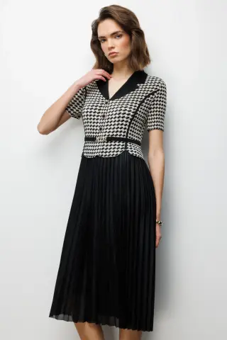 Ekol Akordiyon Kumaş Desenli Maxi Elbise Siyah