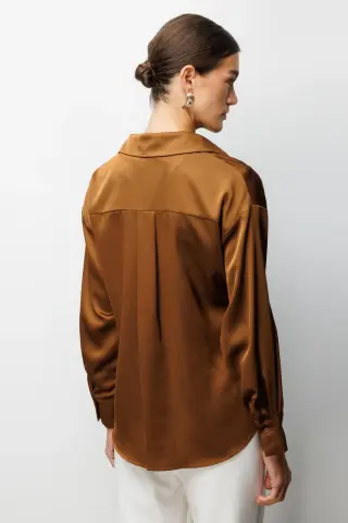 Ekol Kruvaze Yaka Bağcıklı Gömlek