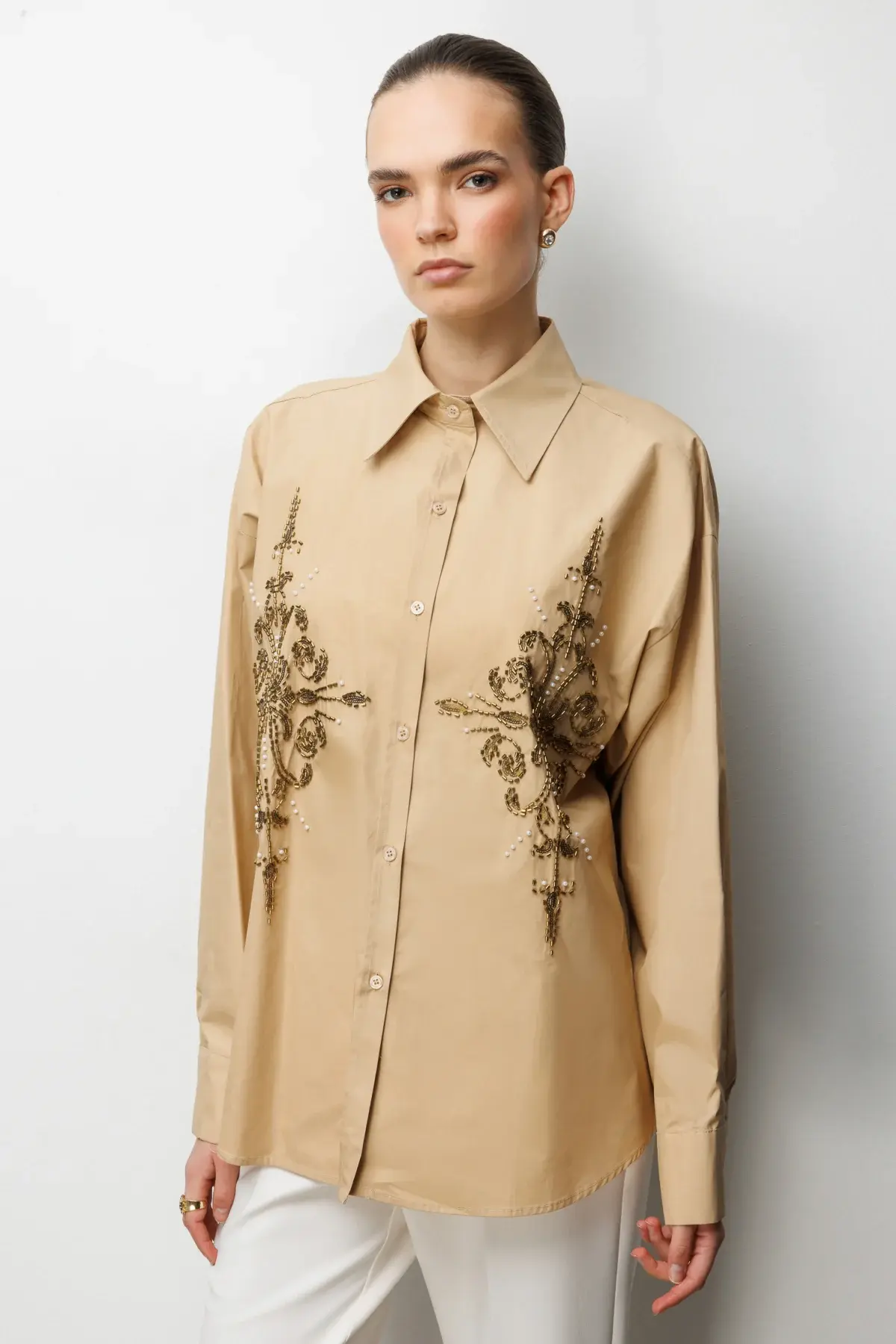 Ekol Boncuk İşlemeli Oversize Pamuk Gömlek Camel