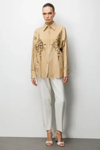 Ekol Boncuk İşlemeli Oversize Pamuk Gömlek Camel