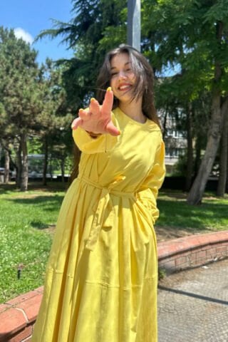 Lastik Kol Detaylı Belden Bağlama Elbise Sarı