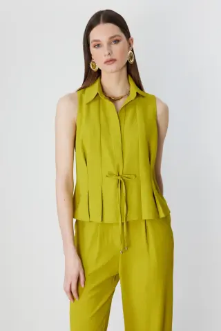 On Önü Bağlamalı Dikişli Kolsuz Bluz Olive