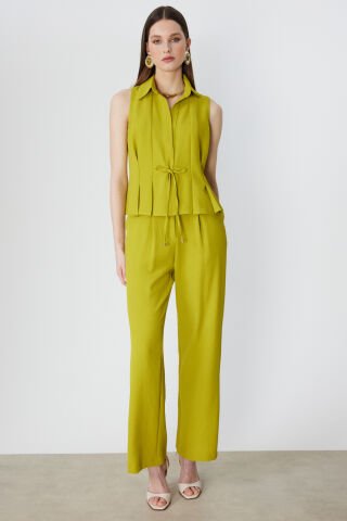 On Önü Bağlamalı Dikişli Kolsuz Bluz Olive