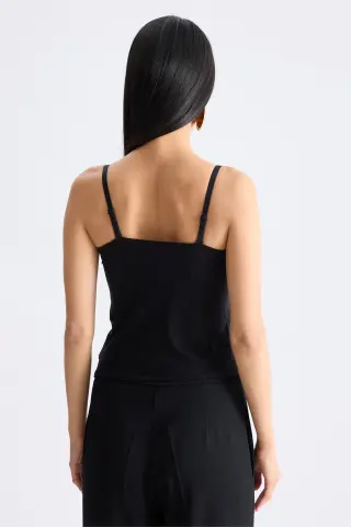 On İnce Askılı Dantelli Crop Bluz SİYAH - STD
