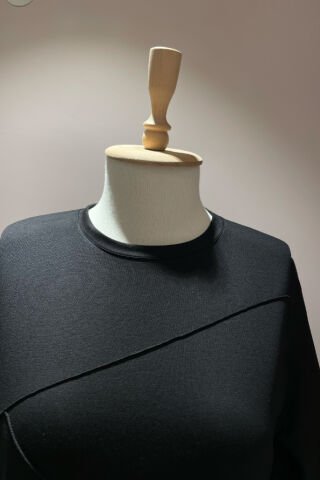 Lastik Kol Detay Tunik Siyah