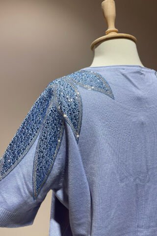 Yaprak Desenli Taş İşlemeli Triko Siyah AÇIK MAVİ - M