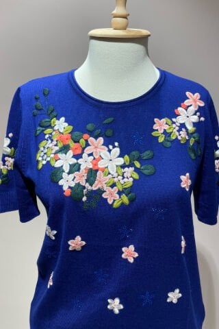 Çiçek Nakışlı Taş İşlemeli Triko Parlement