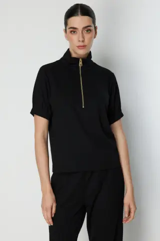 On Kolları Dikişli Dik Yaka Bluz