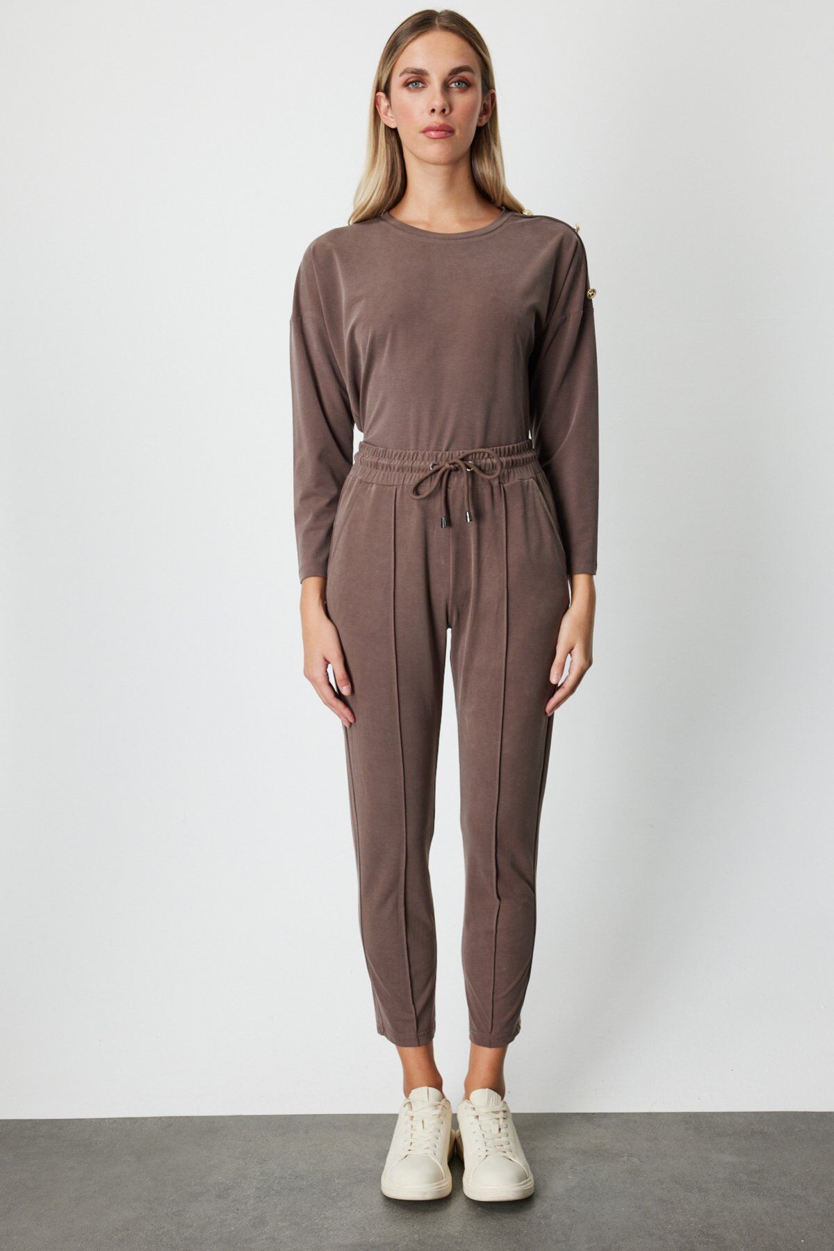 On Beli Lastikli Çimalı Eşofman Altı Kahve