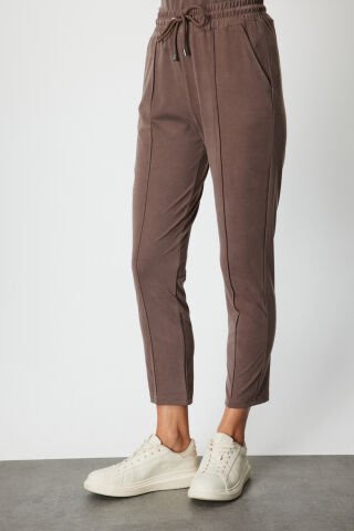 On Beli Lastikli Çimalı Eşofman Altı Kahve