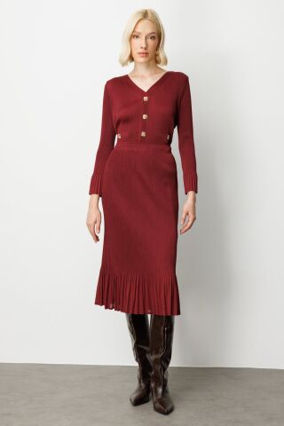 Ekol Süs Düğmeli Piliseli Bluz & Etek Ucu Piliseli Midi Etek Bordo Takım