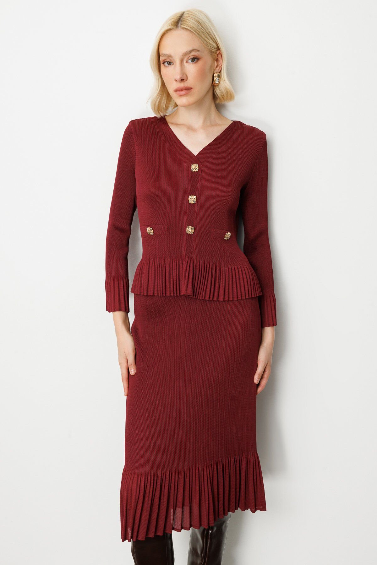 Ekol Süs Düğmeli Piliseli Bluz & Etek Ucu Piliseli Midi Etek Bordo Takım