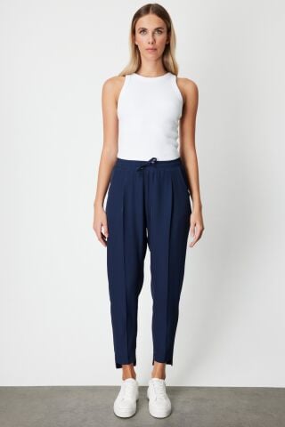 On Beli Lastikli Dar Paça Pantolon Lacivert