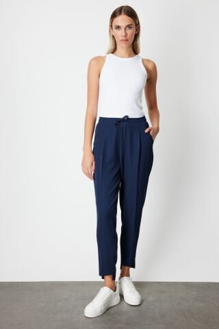 On Beli Lastikli Dar Paça Pantolon Lacivert