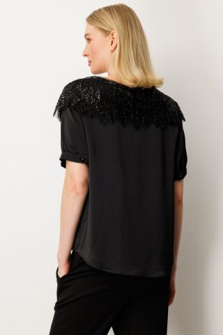 On Omuzları Tül Ve Boncuklu Bluz Siyah
