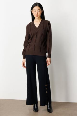 On Yaka Şerit Kırçıllı Triko Kazak