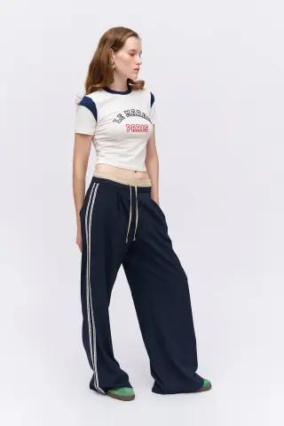 Quzu Şerit Yazı Detaylı Boxer Bel Pantolon Lacivert