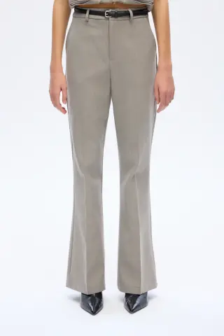 QUZU İnce Kemerli İspanyol Paça Pantolon Gri